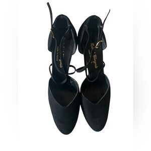 Robert Clergerie Paris Black Suede closed toe heels